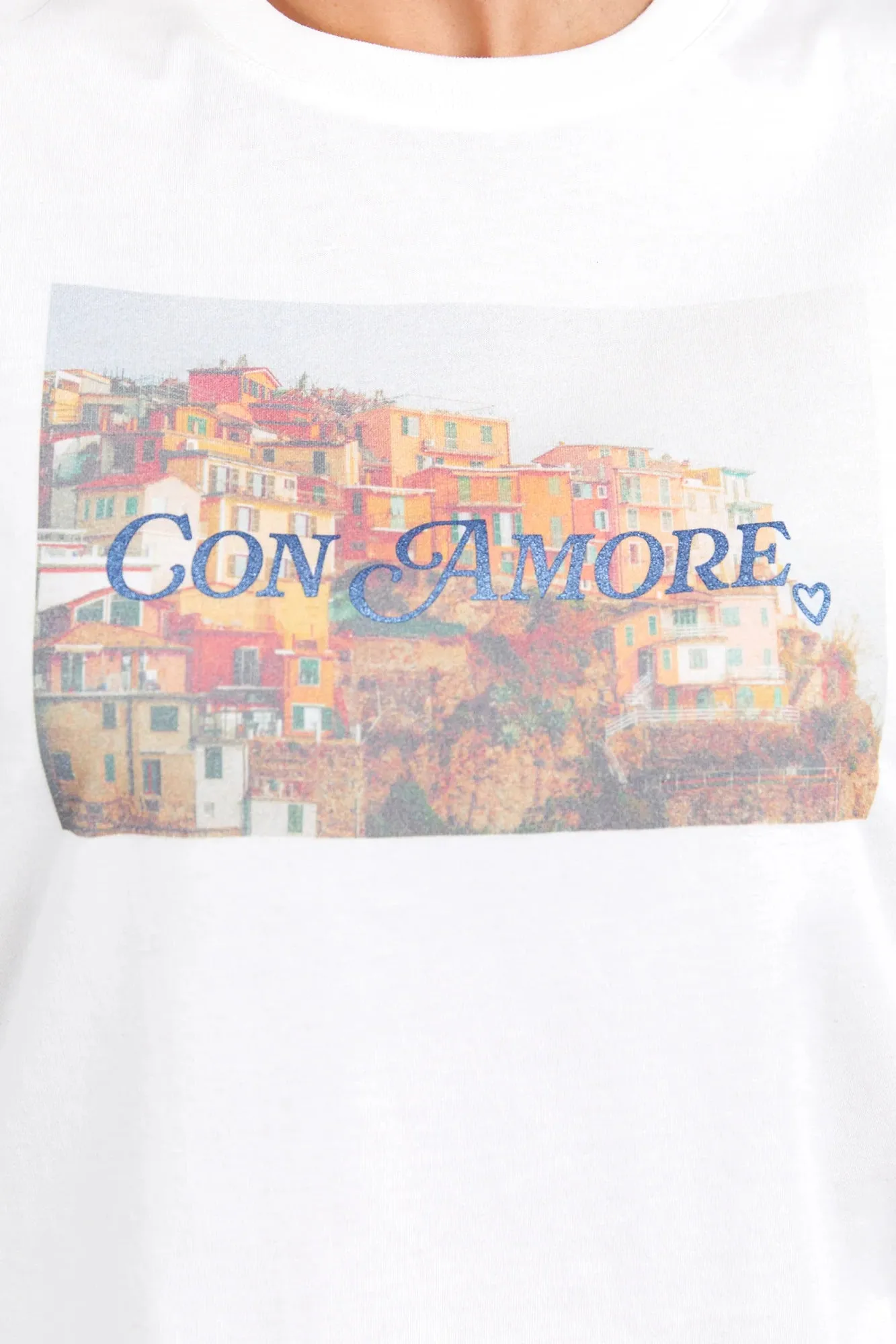 Con Amore Tee in Mars