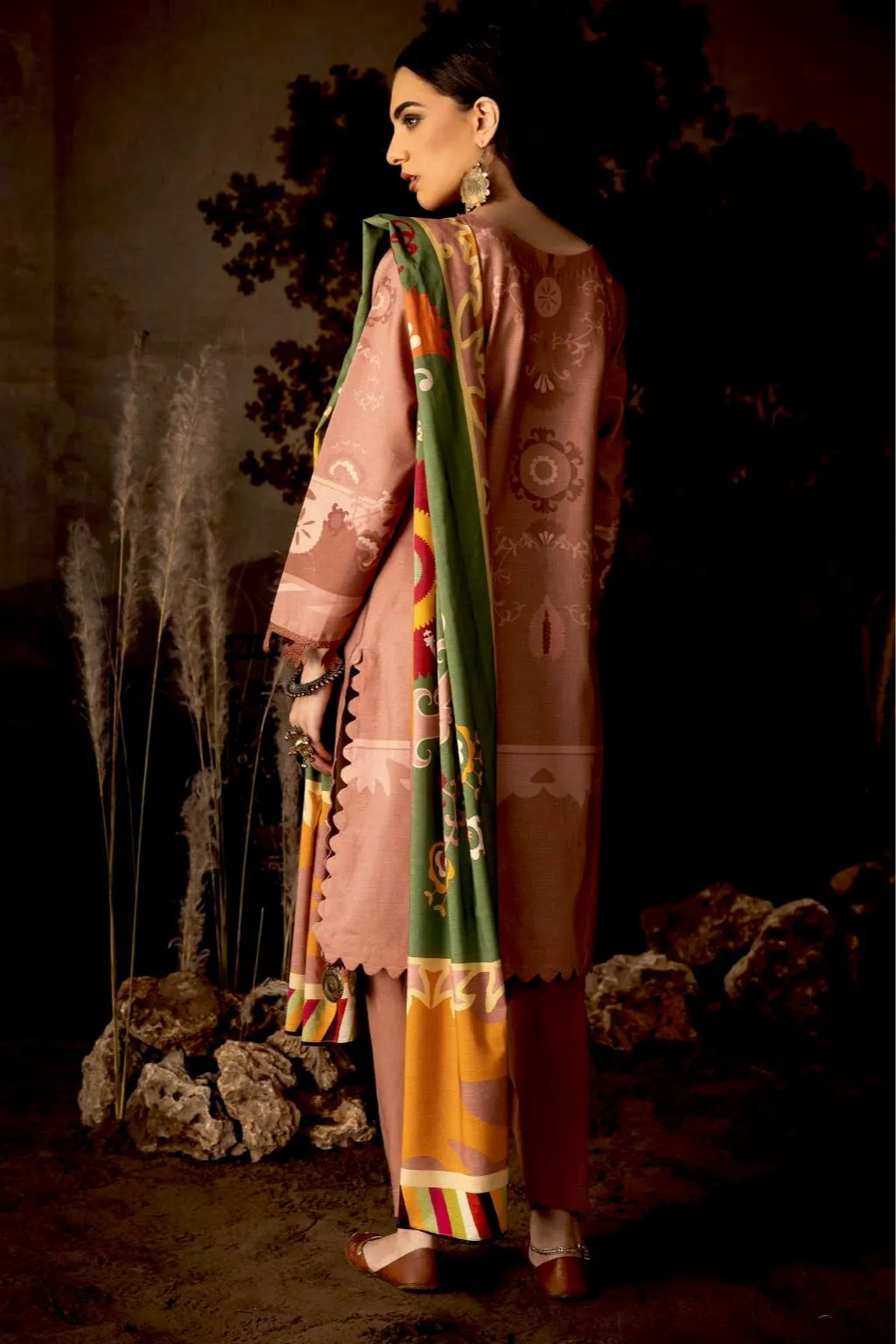 IZNiK Zarafshan Linen Collection '21 – ILC-11 Roshni
