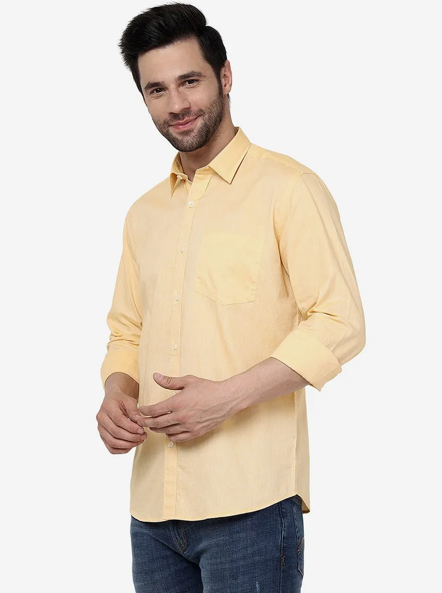 Light Yellow Solid Slim Fit Semi Casual Shirt | JadeBlue